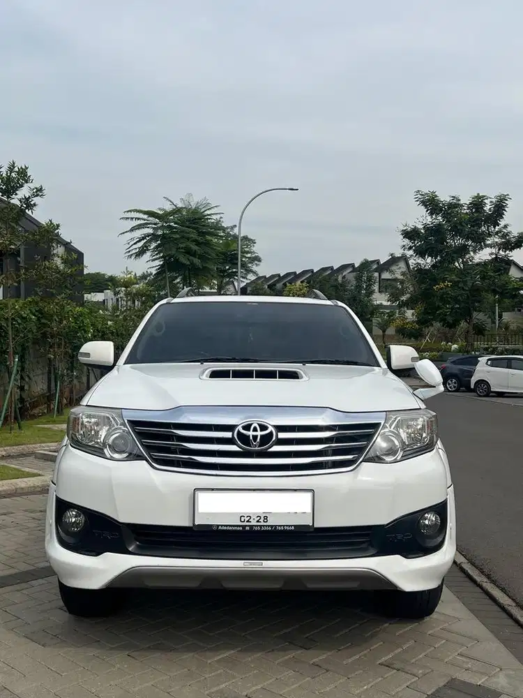 Cash! Fortuner VNT TRD 2013 bulan 2 Tangan Pertama