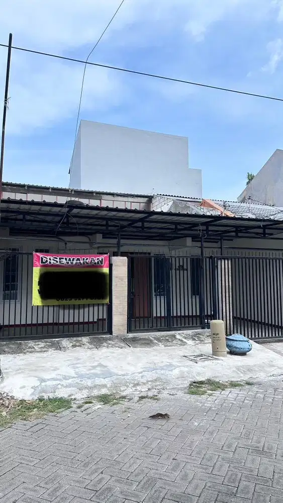 *Disewakan rmh baru renov Babatan Pratama*