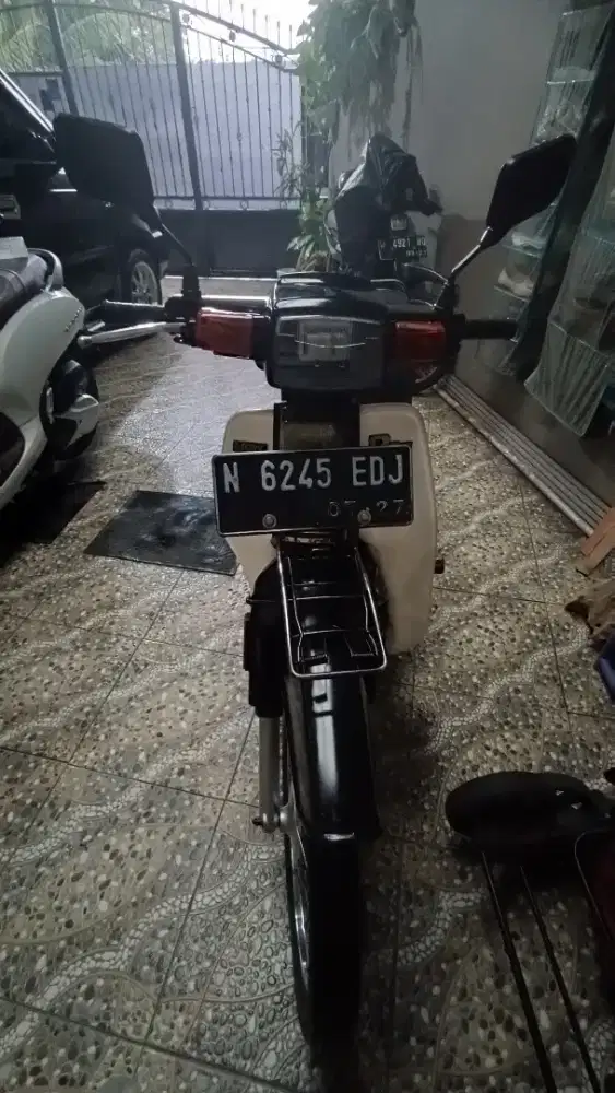 Suzuki RC 100 1986