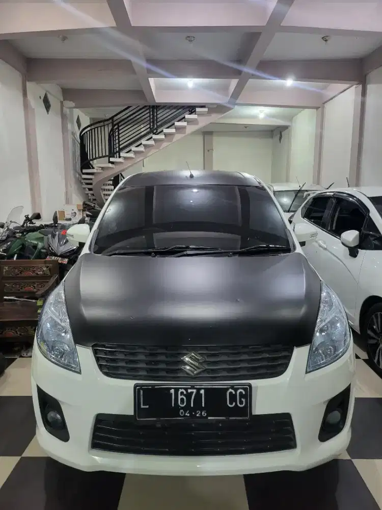 Suzuki ertiga gl 2012 putih murah