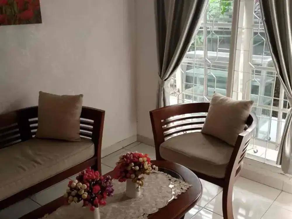 Dijual Cepat Kost-Kost an di
Condet Jakarta Timur