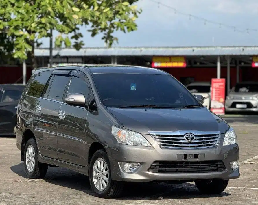 KM 60 Grand Innova V Diesel 2012 Manual Plat H Antik Like New