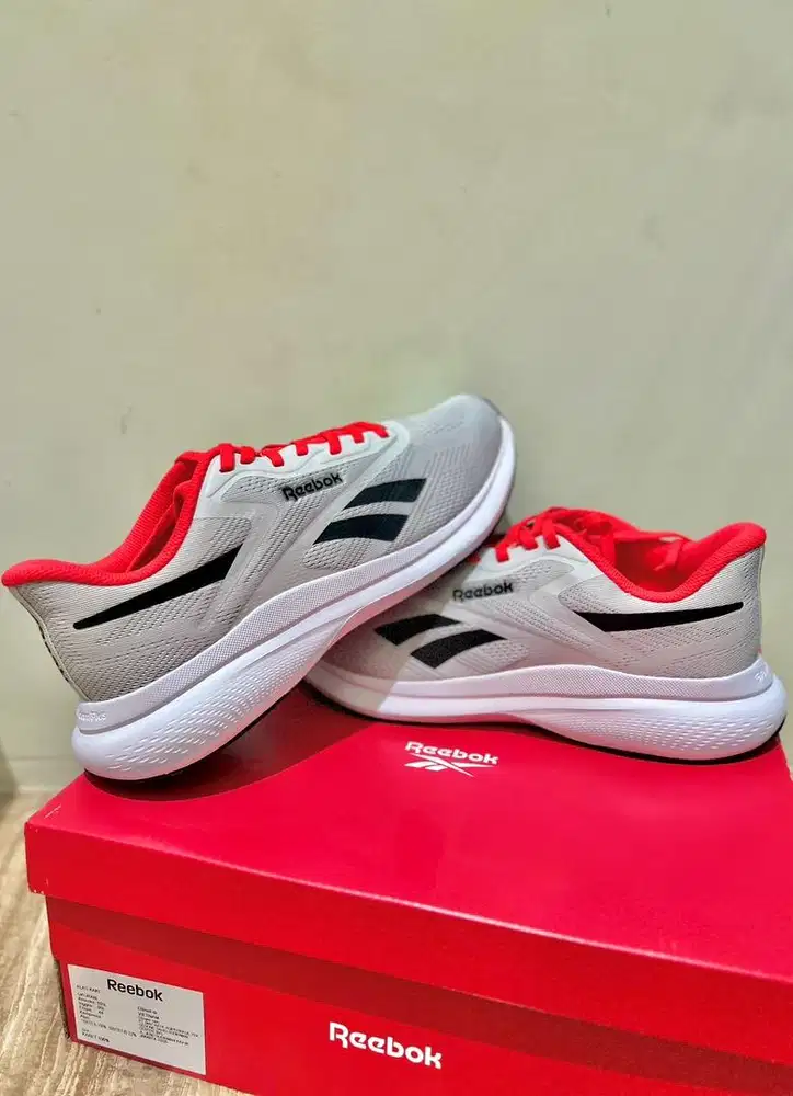 Sepatu Runing Reebok