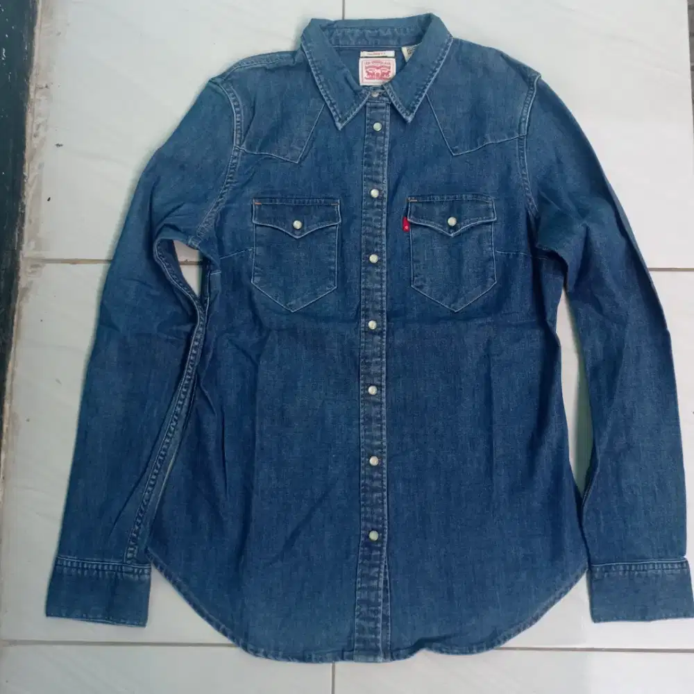 Jual kemeja cewek jeans levis original made in Srilangka
