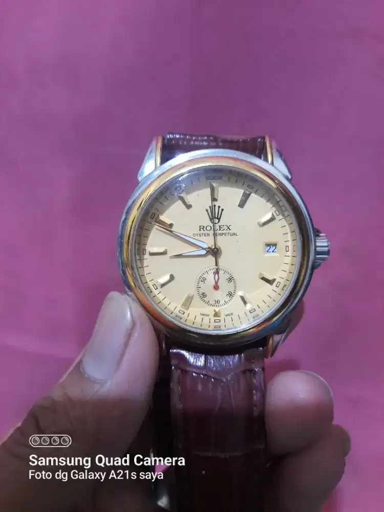 Jam tangan Rolex kinetic