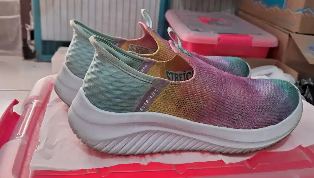 Jual sepatu anak skechers