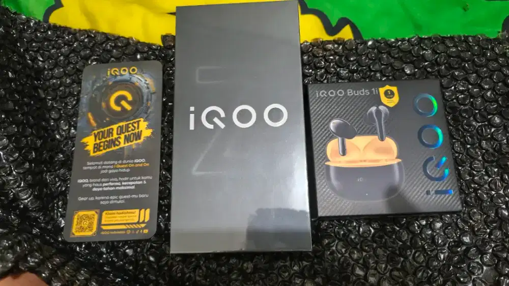 Iqoo z10R 8/257 BNIB