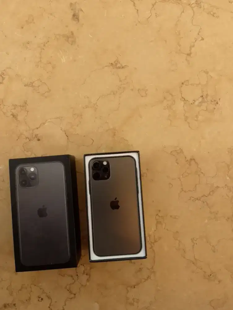 Iphone 11 pro max 256gb baru berseri