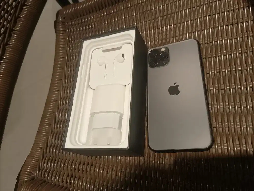 Iphone 11 pro max 256gb lanjut wa bisa