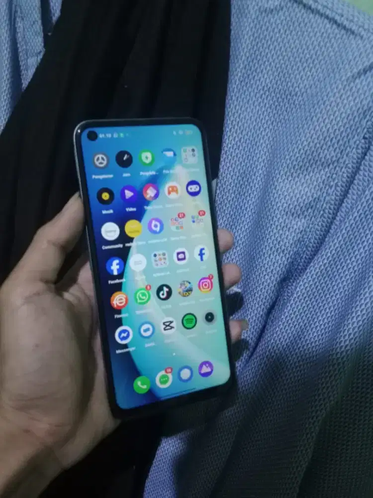 Realme 8i ram 4+1/64