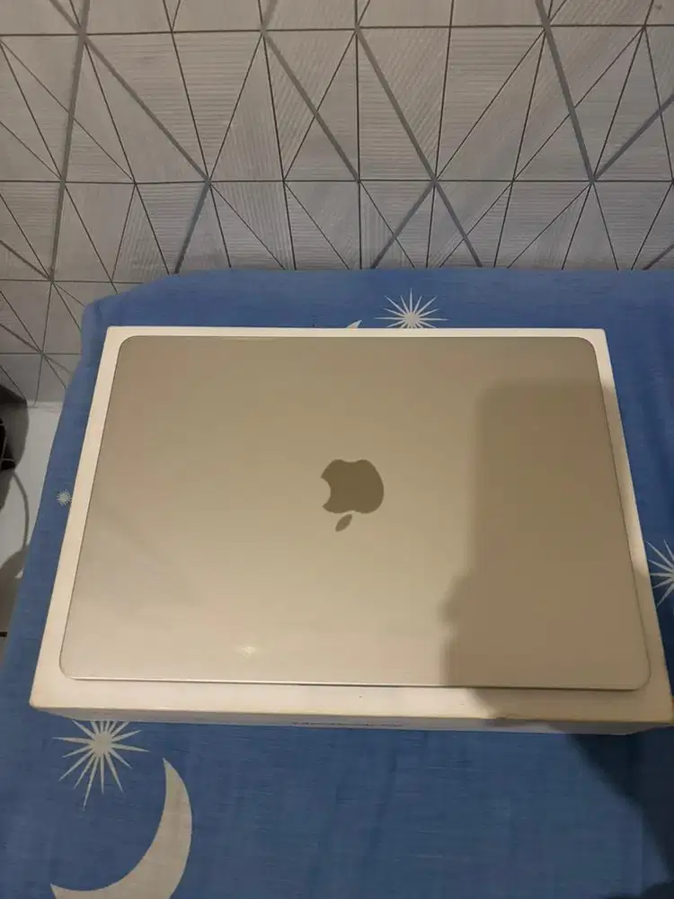 Macbook Air M3 8/256