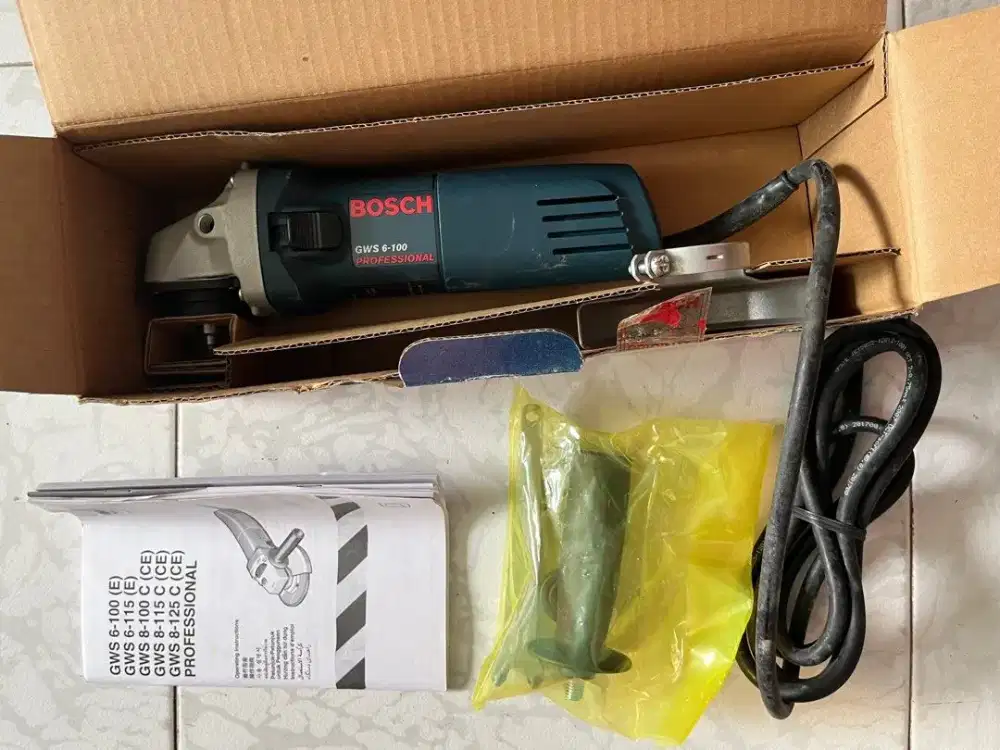 Bosch GWS 6-100 Gerinda Professional Angle Grinder Cutting Mesin Alat