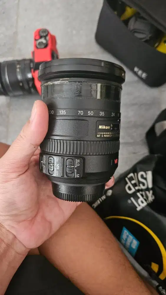 LENSA NIKON AF-S 18-200mm