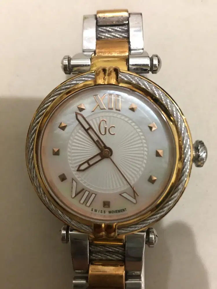 Jual jam GUESS Collection ORI