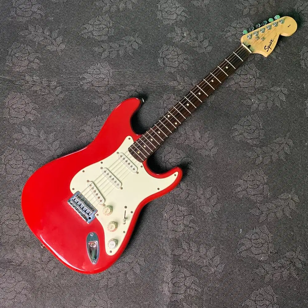 Gitar squier affinity stratocaster 20th anniversary
