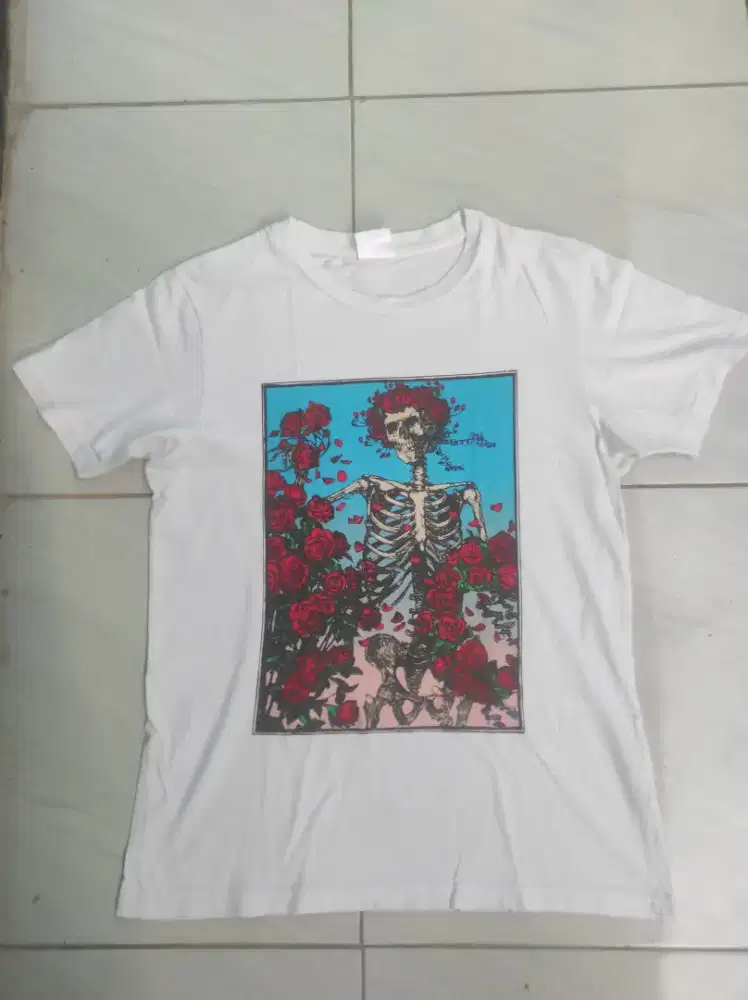 Jual kaos merek gu original
