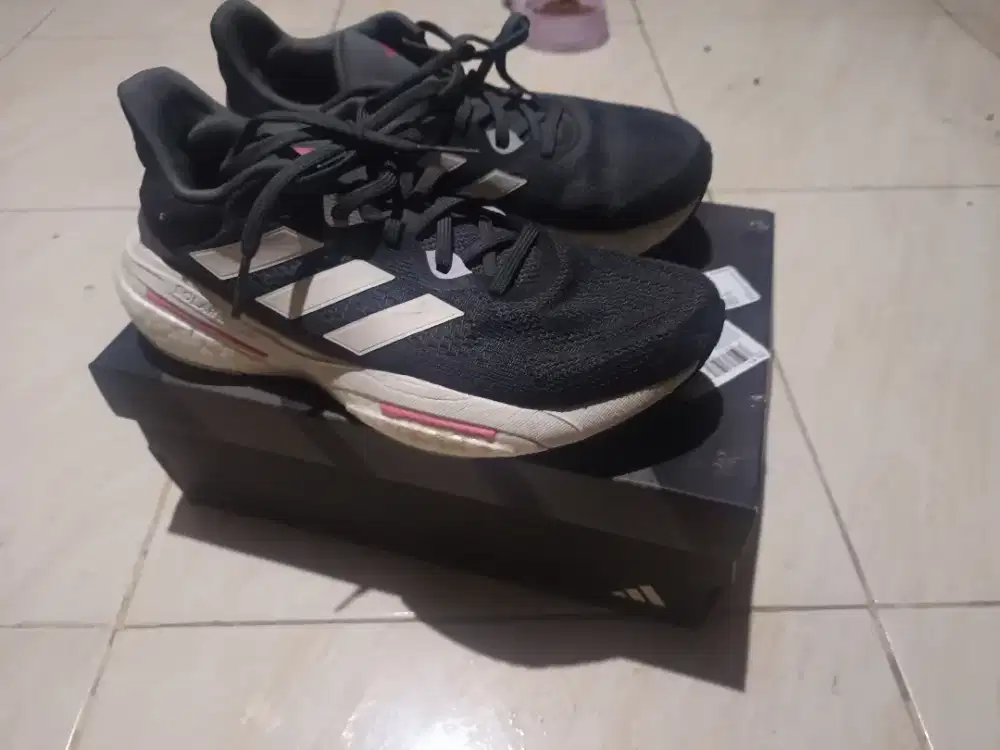 Sepatu Adidas solarglide 6 ukuran 40