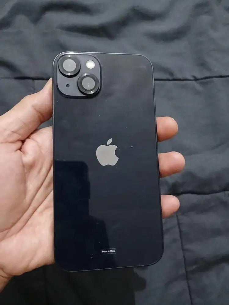 Mau dijual iphone 13. Warana blue colour