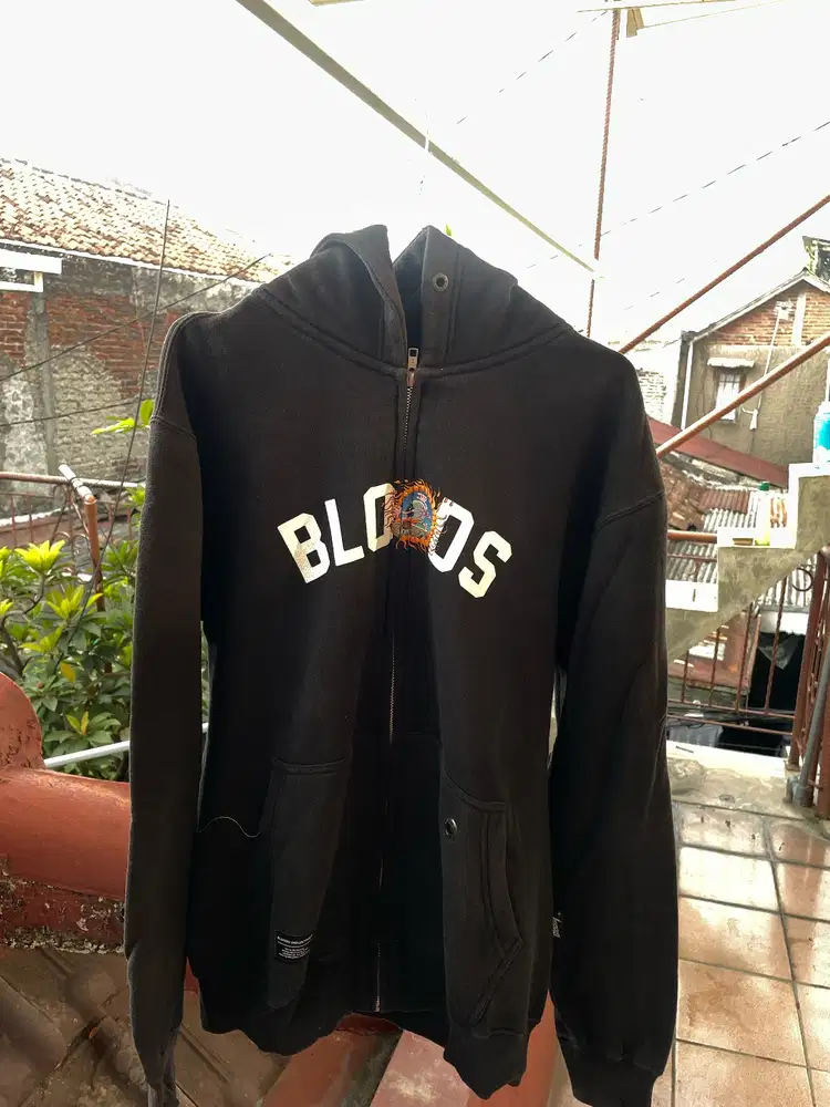 Hoodie Bloods Droppin Uk. M besar