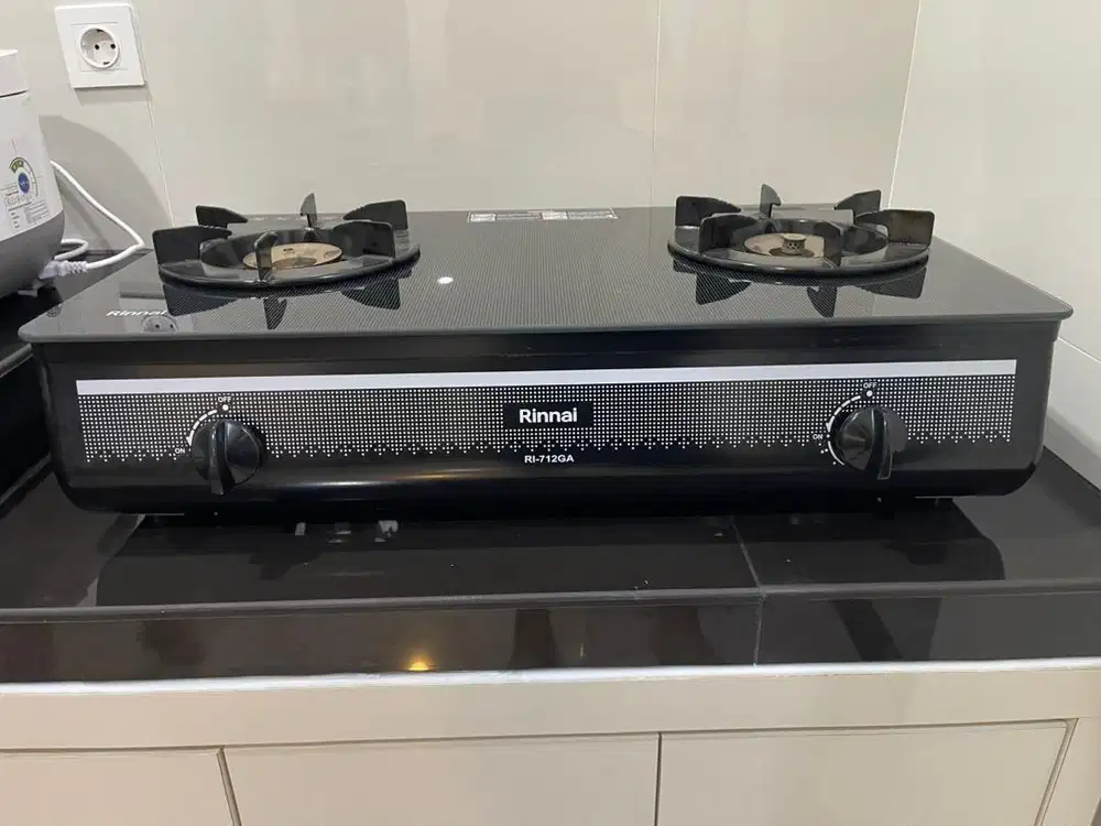 DIJUAL Kompor Rinnai RI-712GA + 2 tabung gas 3kg + Selang gas