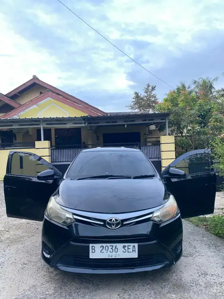Vios limo 2013 dijual