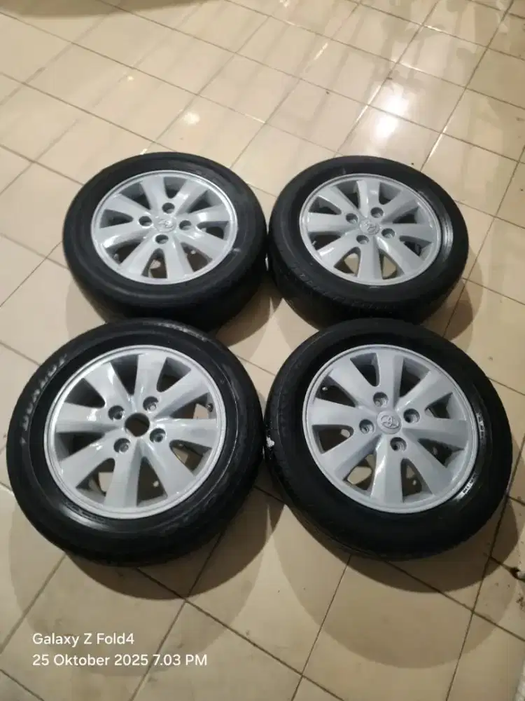 Velg R15 oem avanza tipe S original