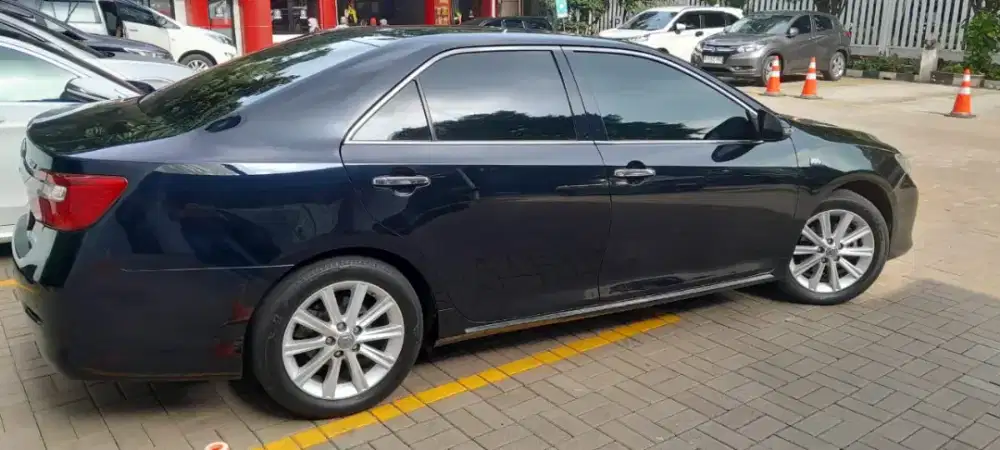 Toyota Camry XV50 2013 Hitam AT