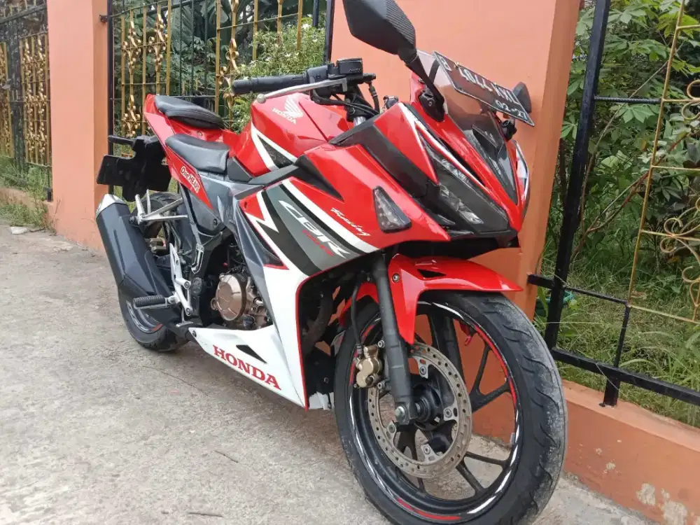 Honda CBR 150 R LED th 2018 DP 500 gass