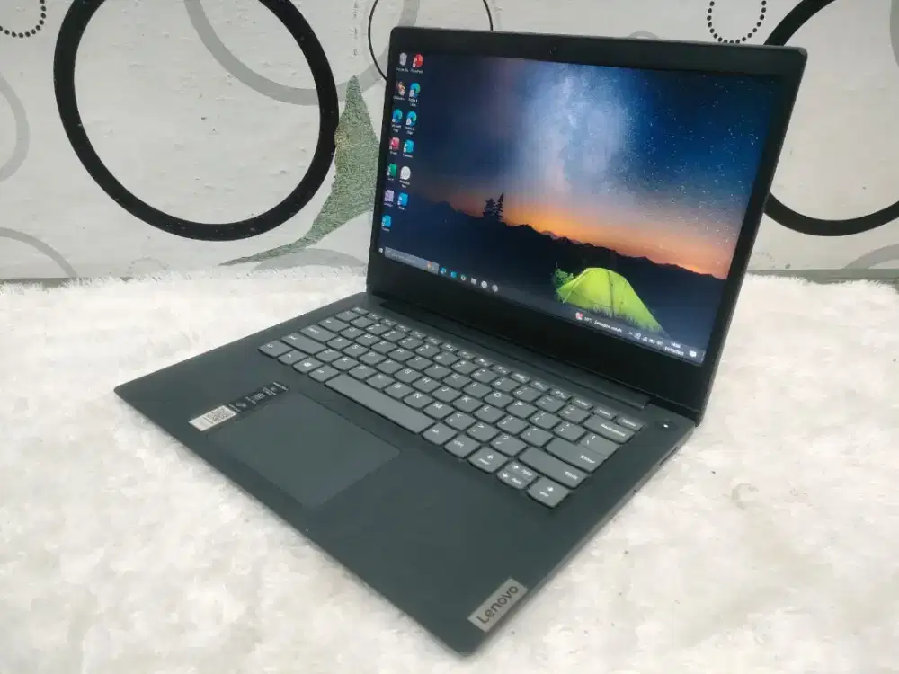 Lenovo Slim 3
Amd 3020e (2CPU) ~1.2 Ghz