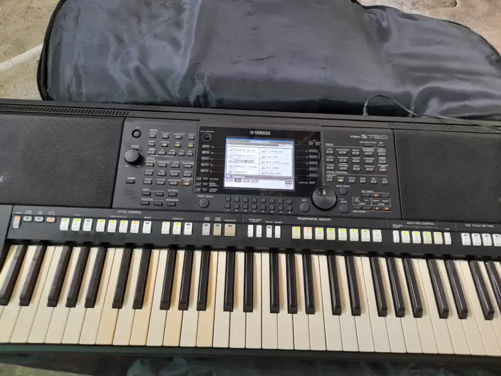 Psr s750 kondisi pemakaian temen player Monggo yg perlu piano s750