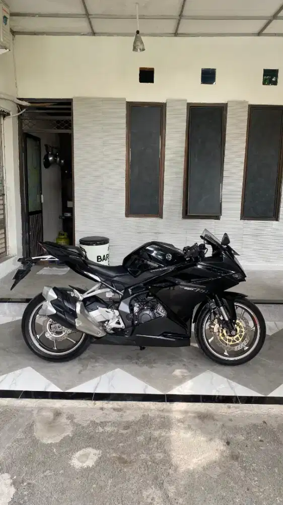 CBR250RR Black Freedom 2020 Low KM Plat Pajak Baru