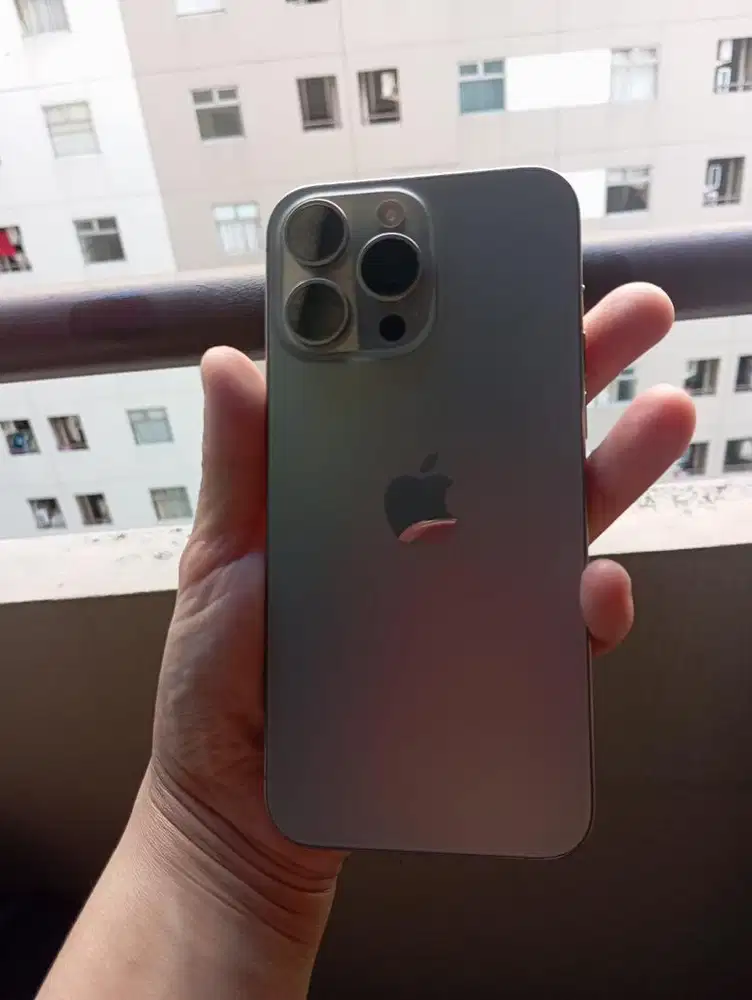 iPhone 15 Pro Max ex iBox. 256 GB
