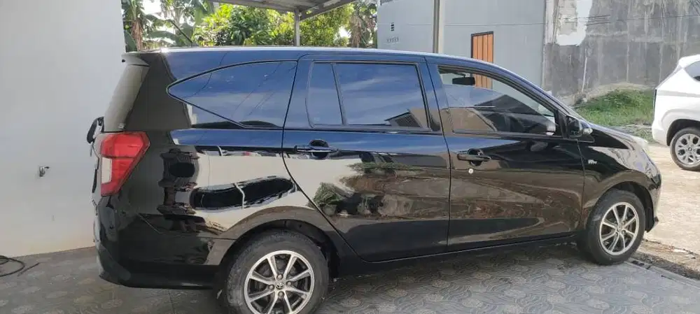 Jual mobil mulus BU Calya 2018