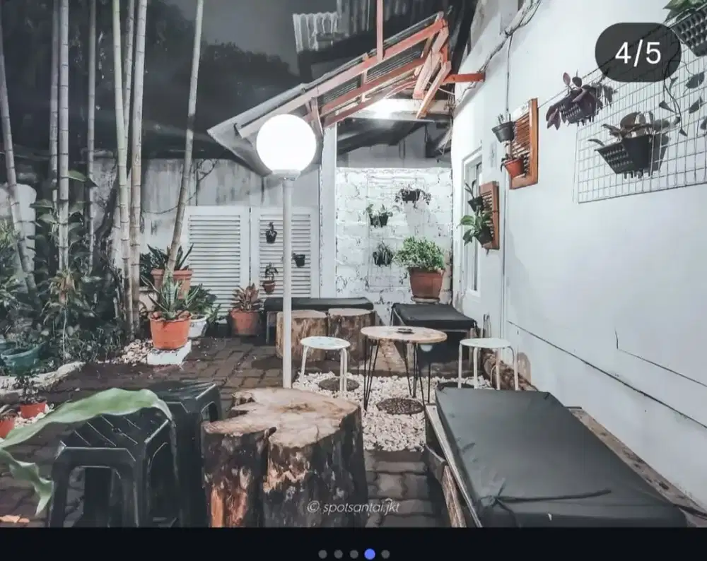 Disewakan ruang usaha, cocok untuk rumah makan atau kafe
