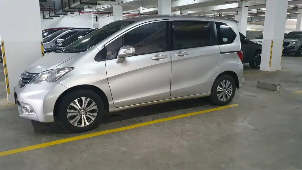 Freed Matic 2014 – Pajak On, Terawat, Siap Jalan