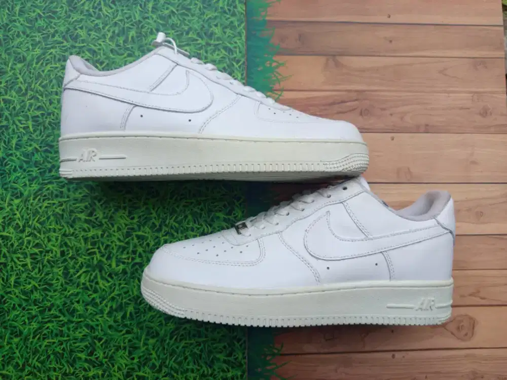 Nike AF1 Triple White •Preloved, Second, Thrift•