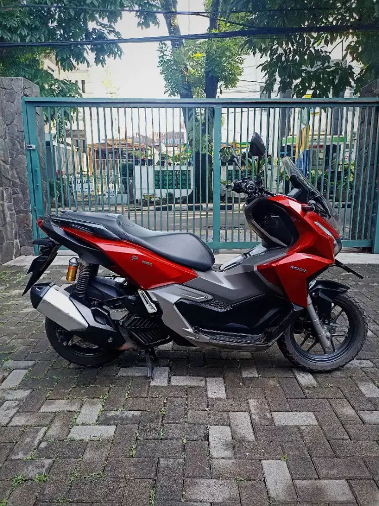 ADV 160 Low KM,Mulus,Istimewa siap TT