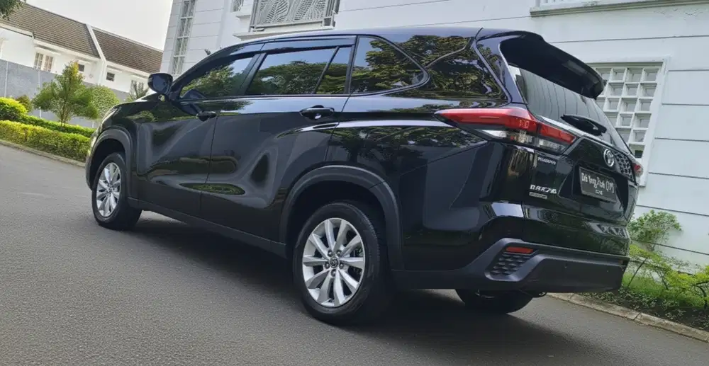 Toyota Kijang Innova 2023 Bensin