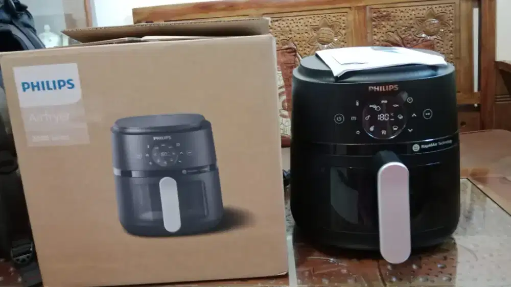 Air fryer merk philips 2000 series, kondisi masih baru.