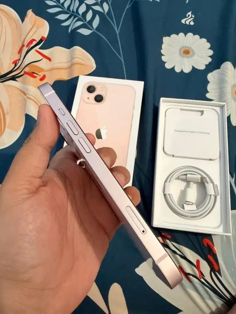 Iphone 13 basic pink 128 inter baru beli
