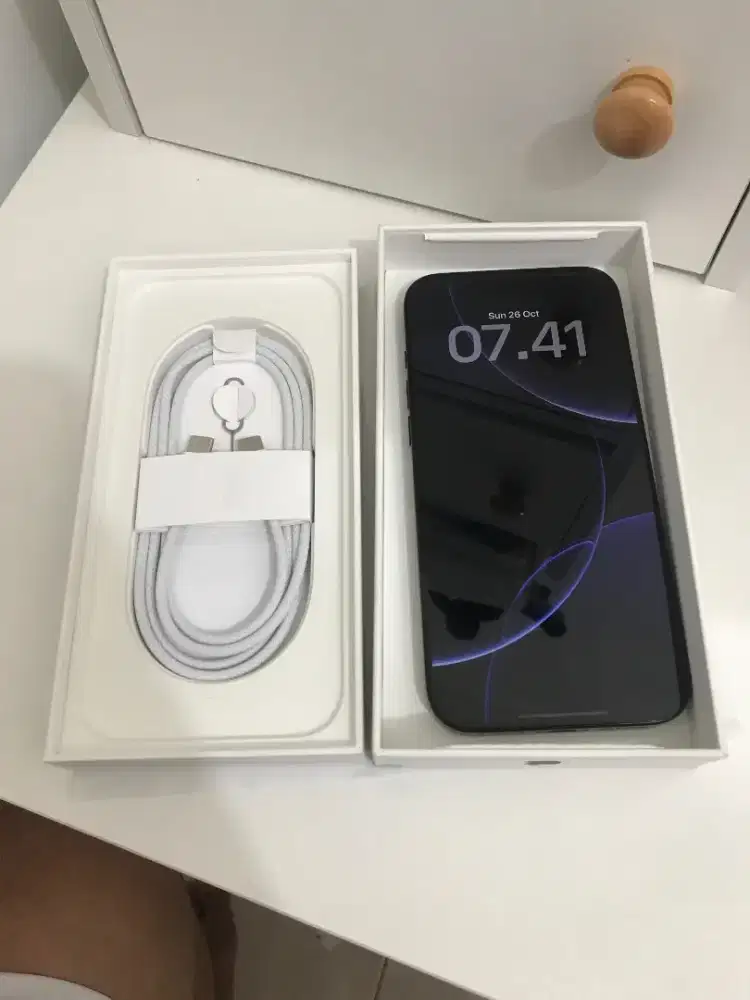 Apple iPhone 16 Pro Max 256gb black titanium mulus like new
