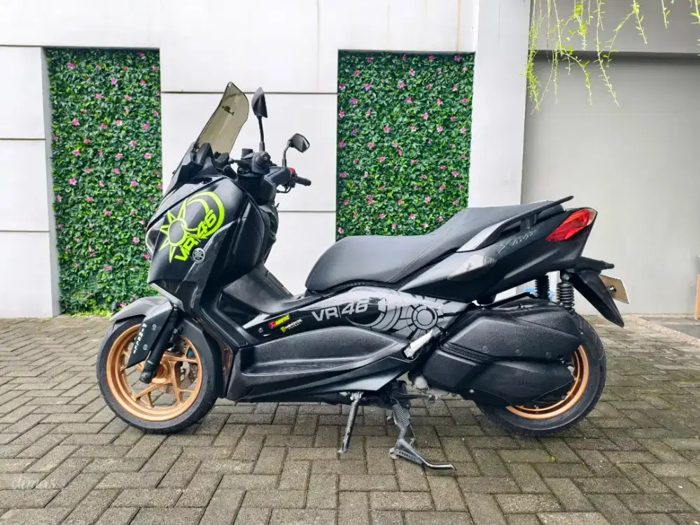 Yamaha xmax 2022 hitam Solo Jateng good condition low KM