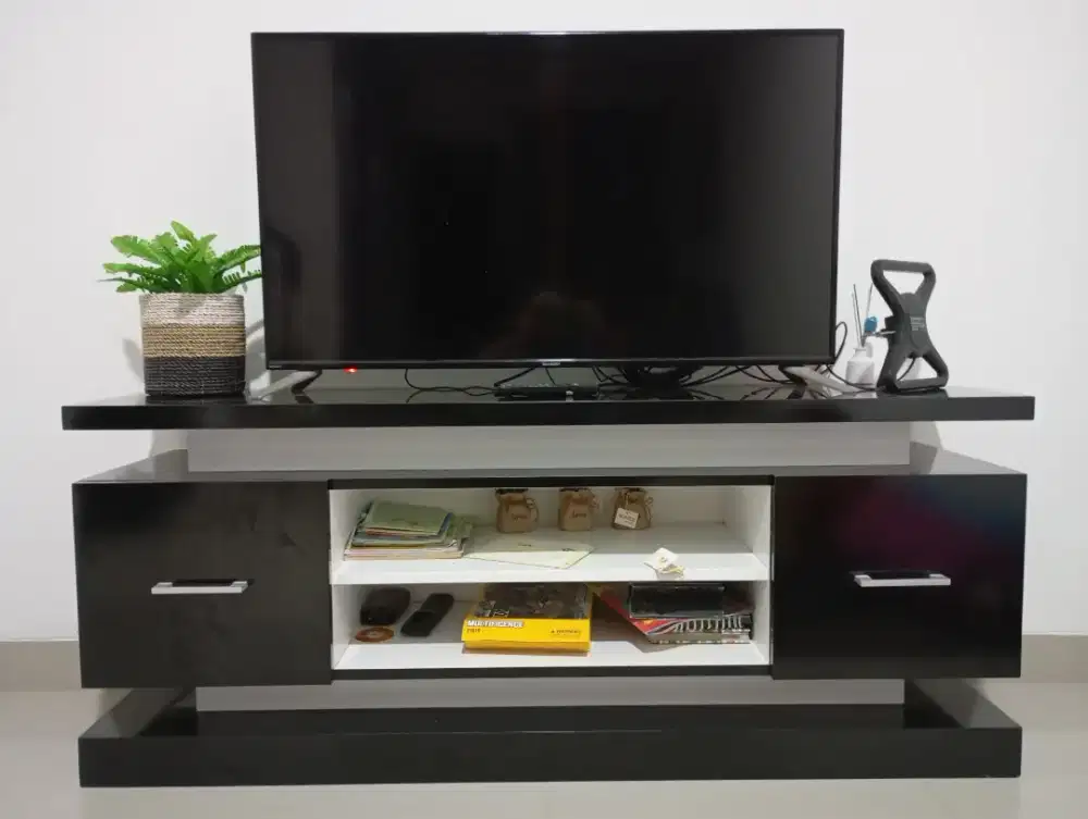 Dijual meja TV  custom