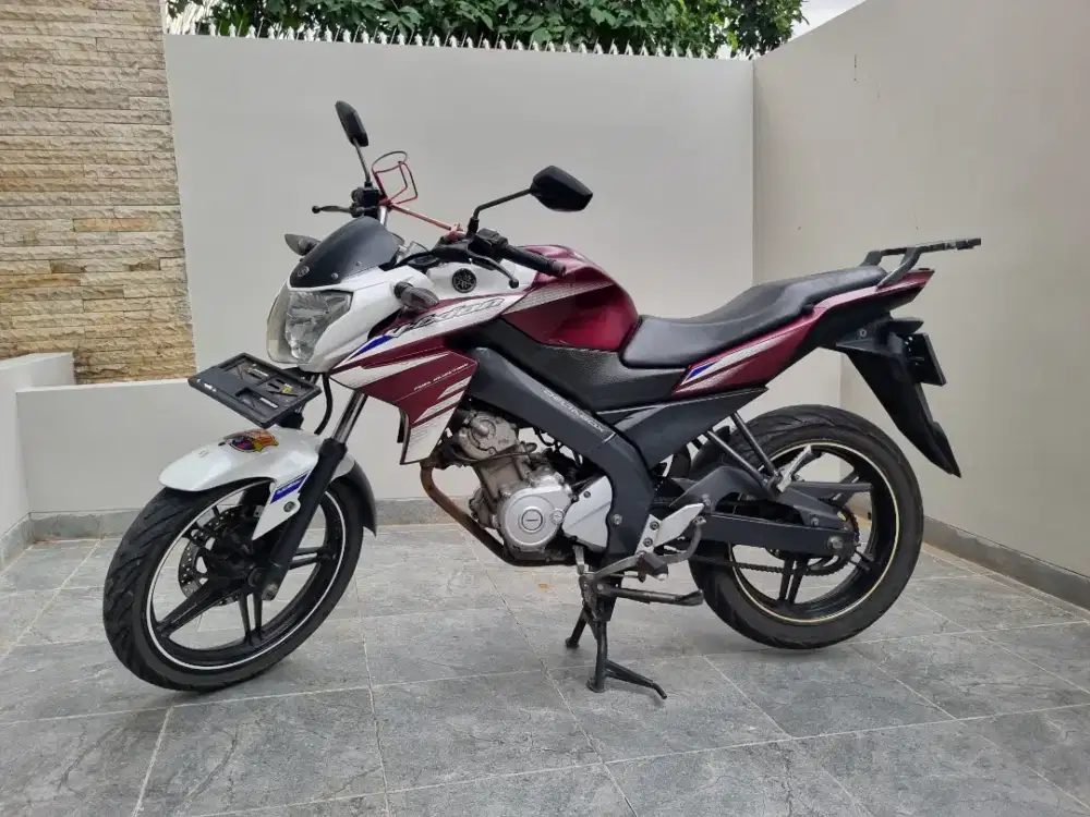 YAMAHA VIXION 2015