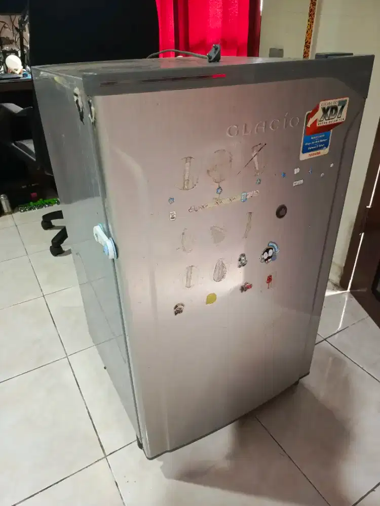 Kulkas Toshiba Glacio