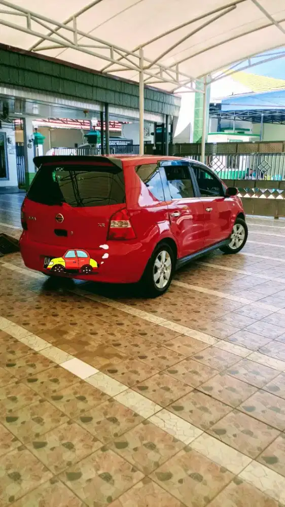 Dijual mobil pribadi Merk Nissan Livina