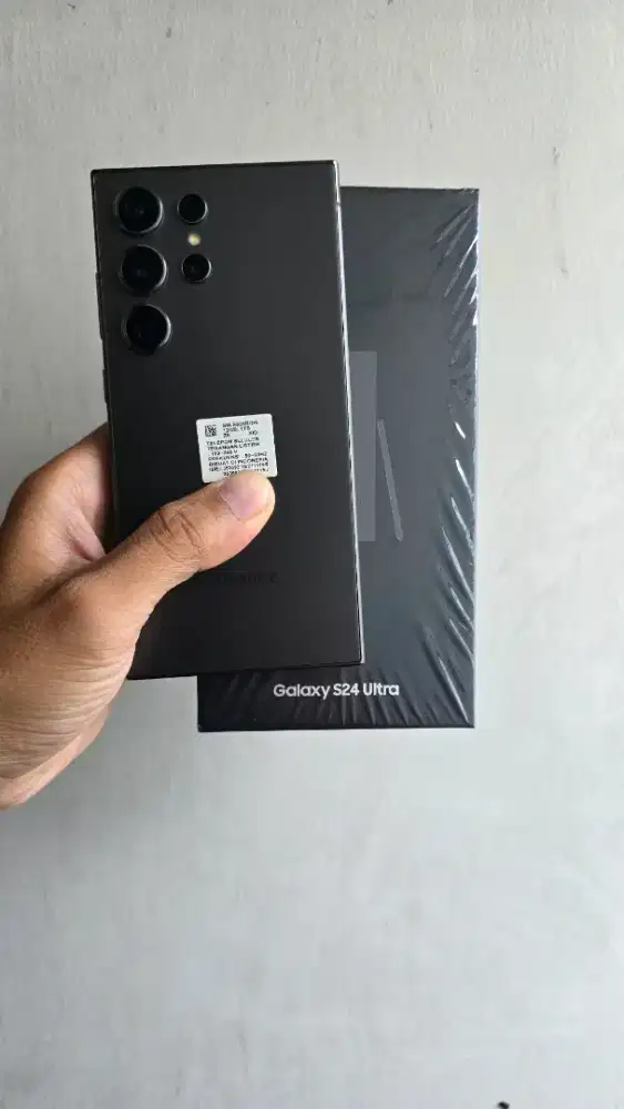 Samsung s24 ultra 1tb sein like new