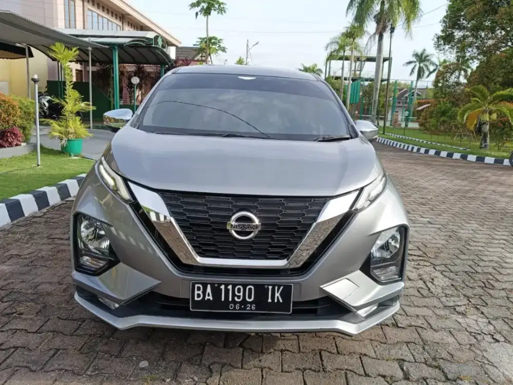 Dijual Grand Livina di Padang