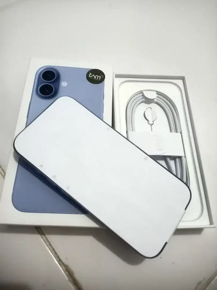 Jual iPhone 17 256 gb basic