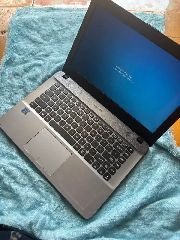 Laptop Asus Vivobook X441MA 4/1TB Fulset ada dus